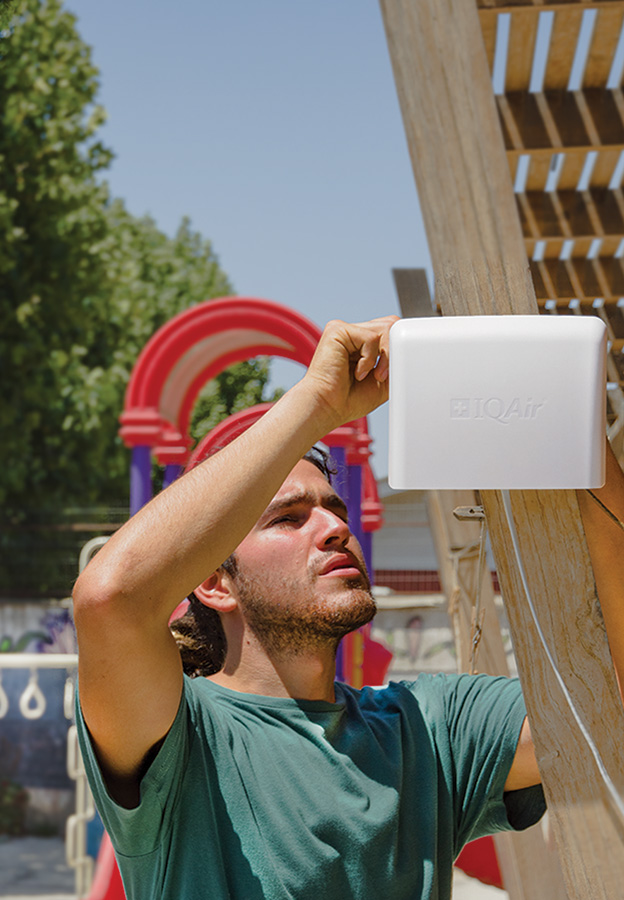 Deploy your own stationbanner image